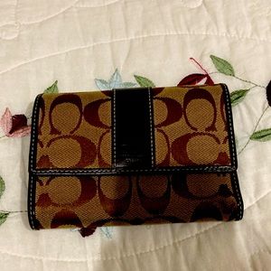 Trifold coach wallet